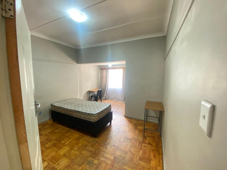 5 Bedroom Property for Sale in Willows Free State